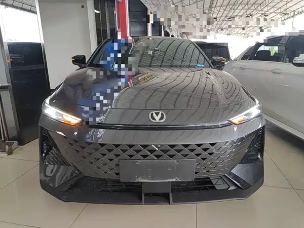 Changan UNI-V 2024