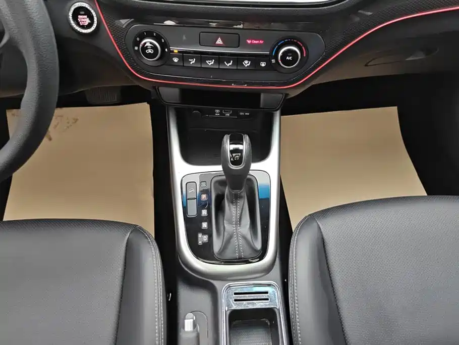 Kia KX3 2015 — фото 16