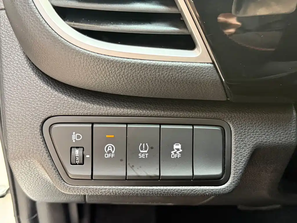 Kia KX3 2023 — фото 18