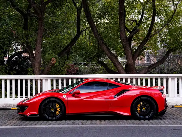 Ferrari 488 2020