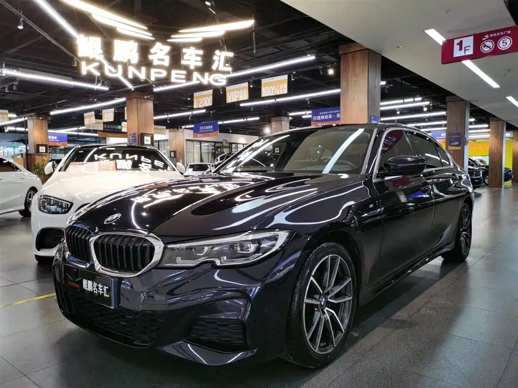 BMW 3 Series 2021 — фото 1