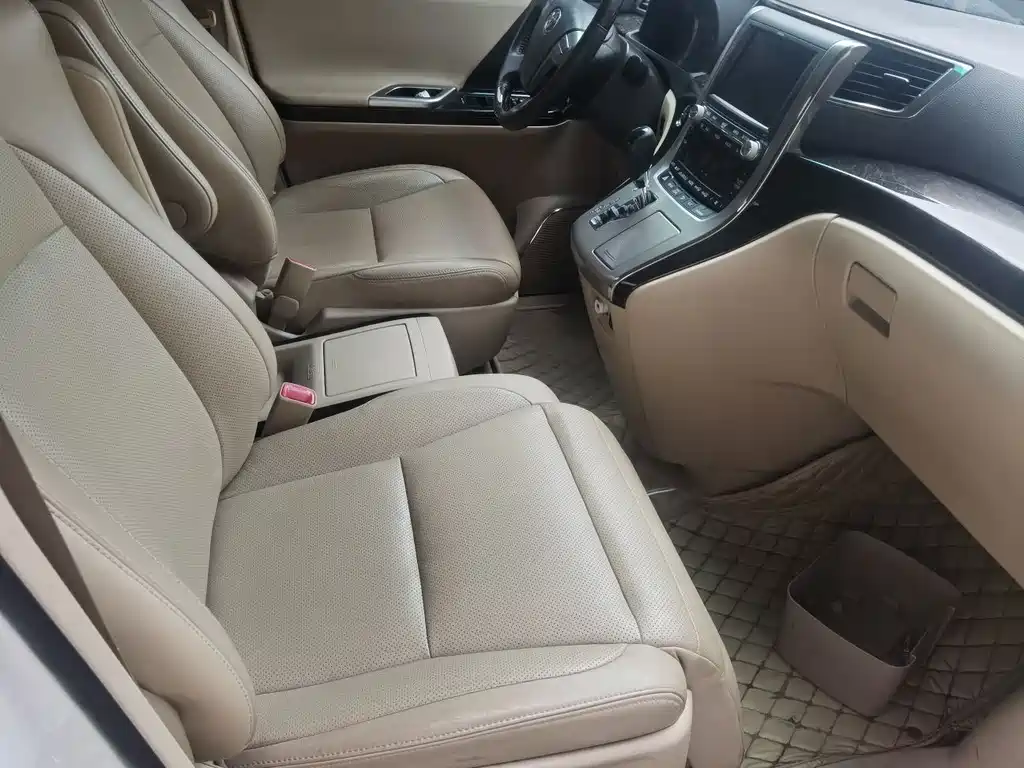Toyota Alphard 2016 — фото 7