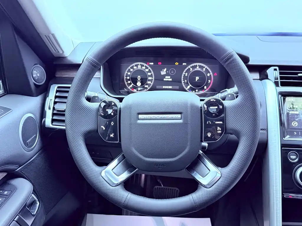Land Rover Discovery 2019 — фото 11
