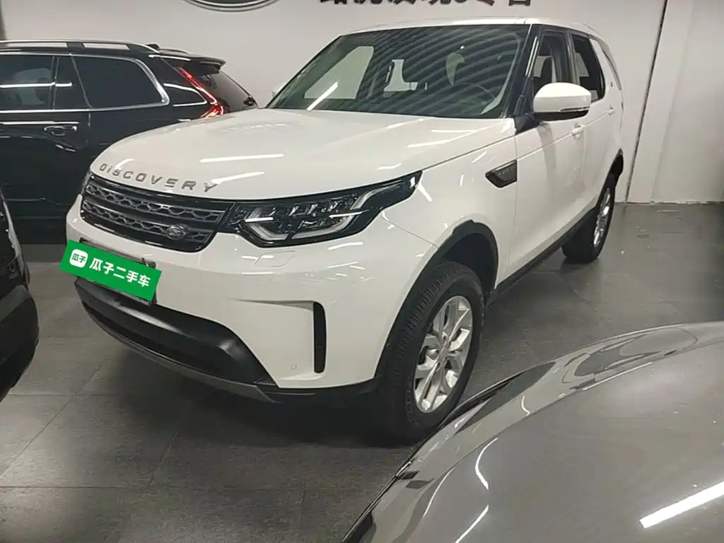 Land Rover Discovery 2018 — фото 1