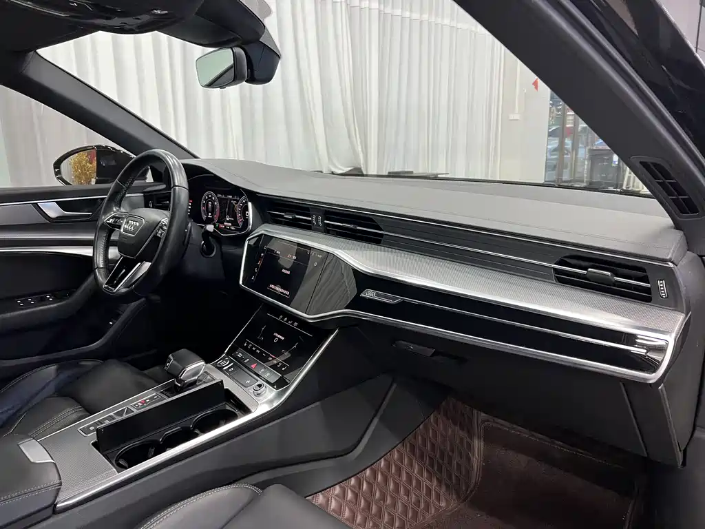 Audi A6L 2020 — фото 8