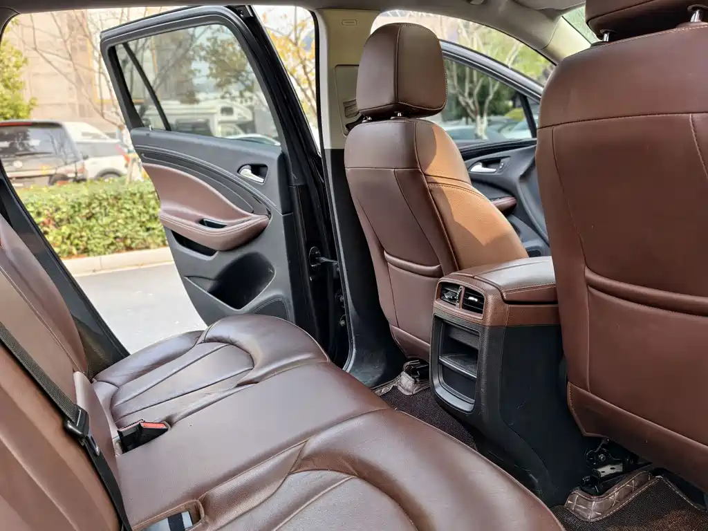Buick Envision Plus 2022 — фото 15