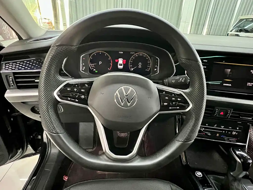 Volkswagen Passat 2024 — фото 11