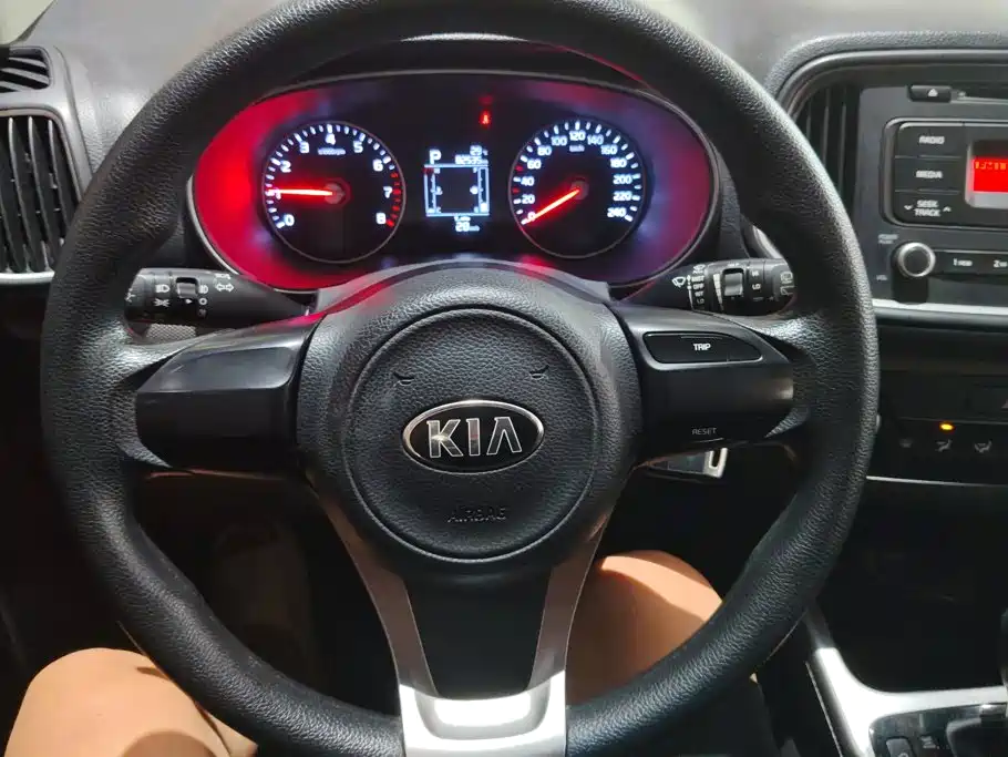 Kia KX3 Proud Running 2015 — фото 15