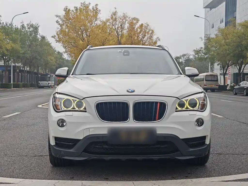 BMW X1 2015 — фото 23