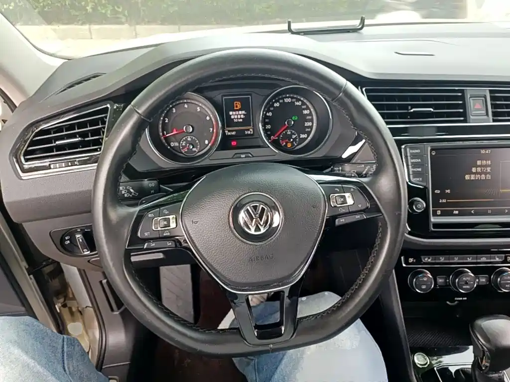 Volkswagen Tiguan L 2017 — фото 11
