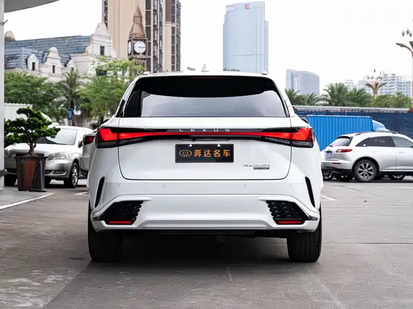 Lexus RX 2023