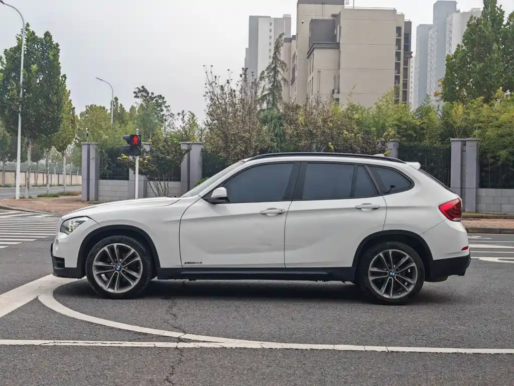 BMW X1 2015 — фото 25