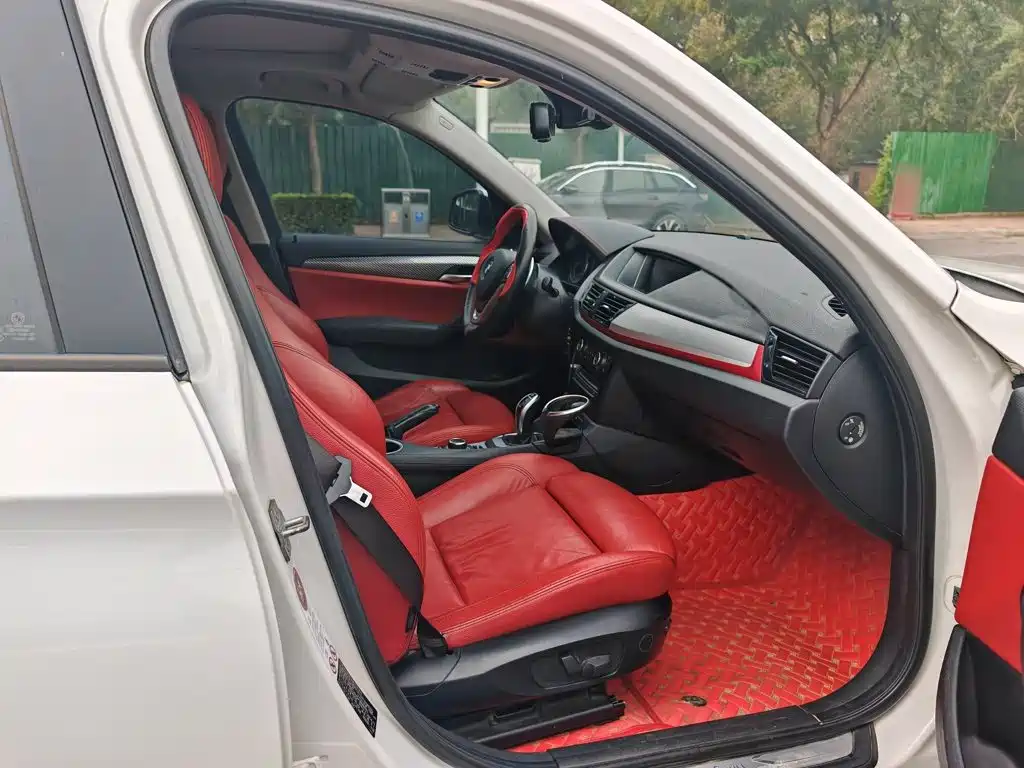 BMW X1 2015 — фото 20