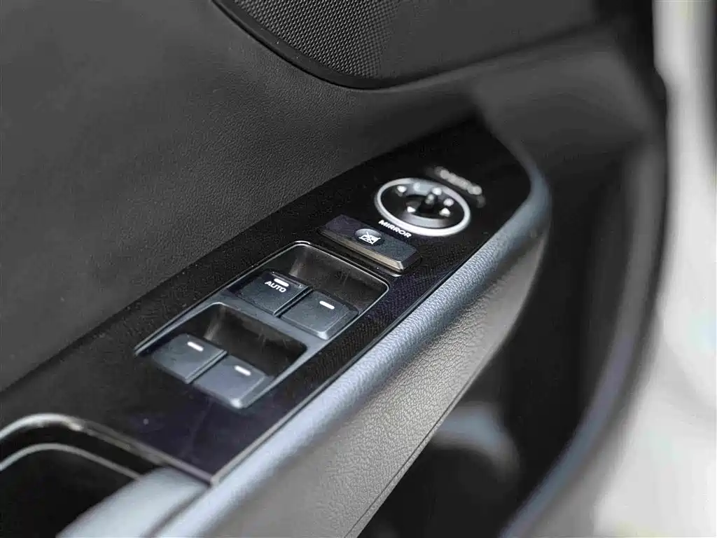 Hyundai Mistra 2017 — фото 13