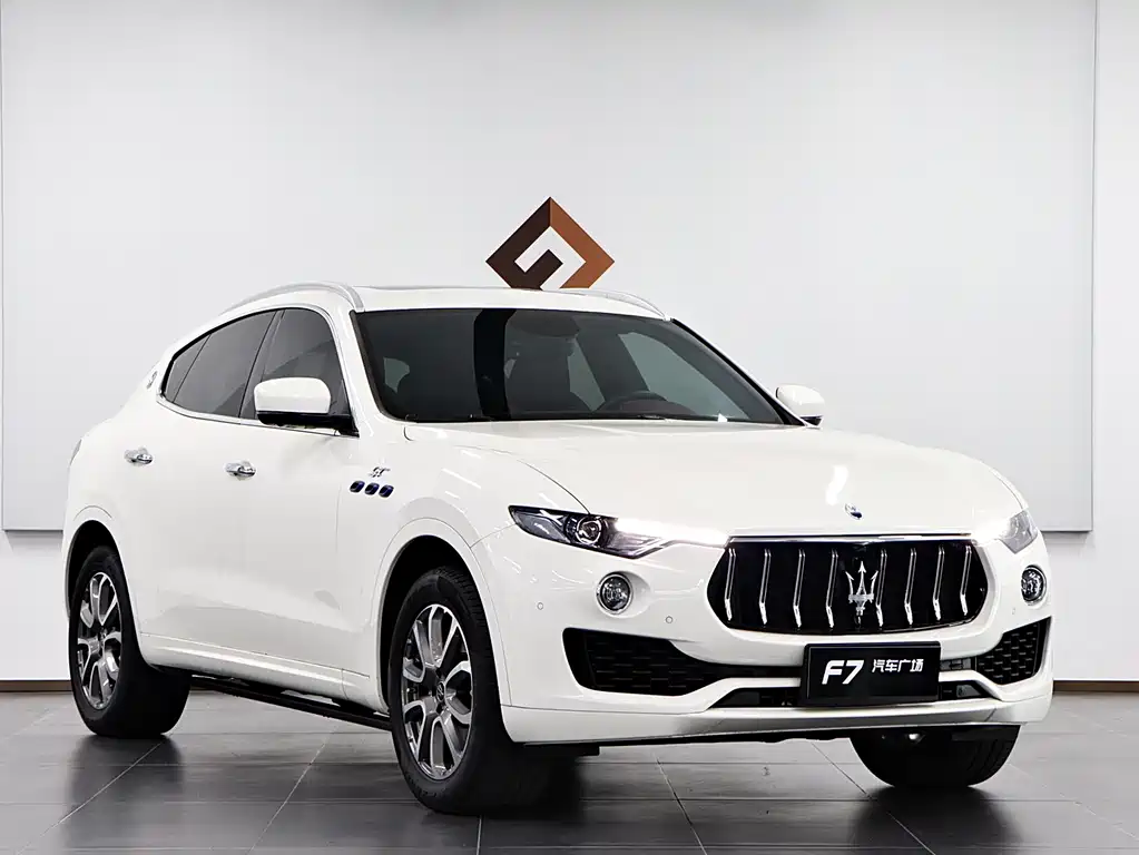 Maserati Levante 2023 — фото 3