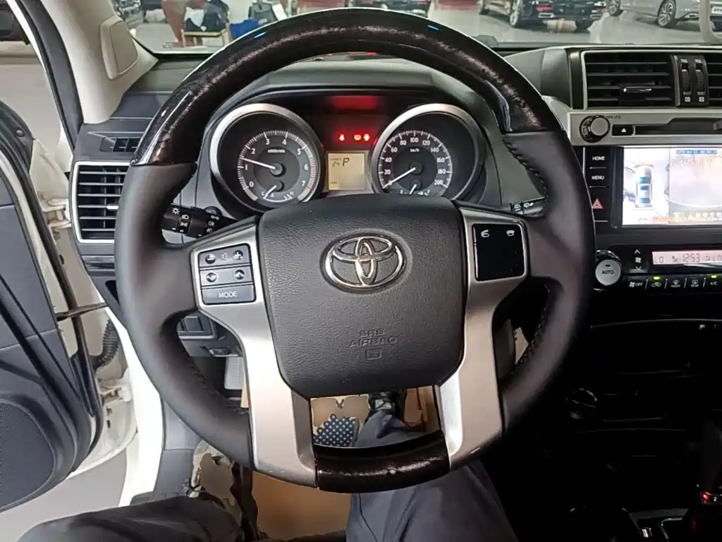 Toyota Prado 2017 — фото 11