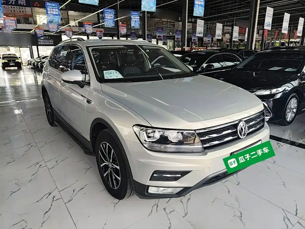 Volkswagen Tiguan L 2017 — фото 4
