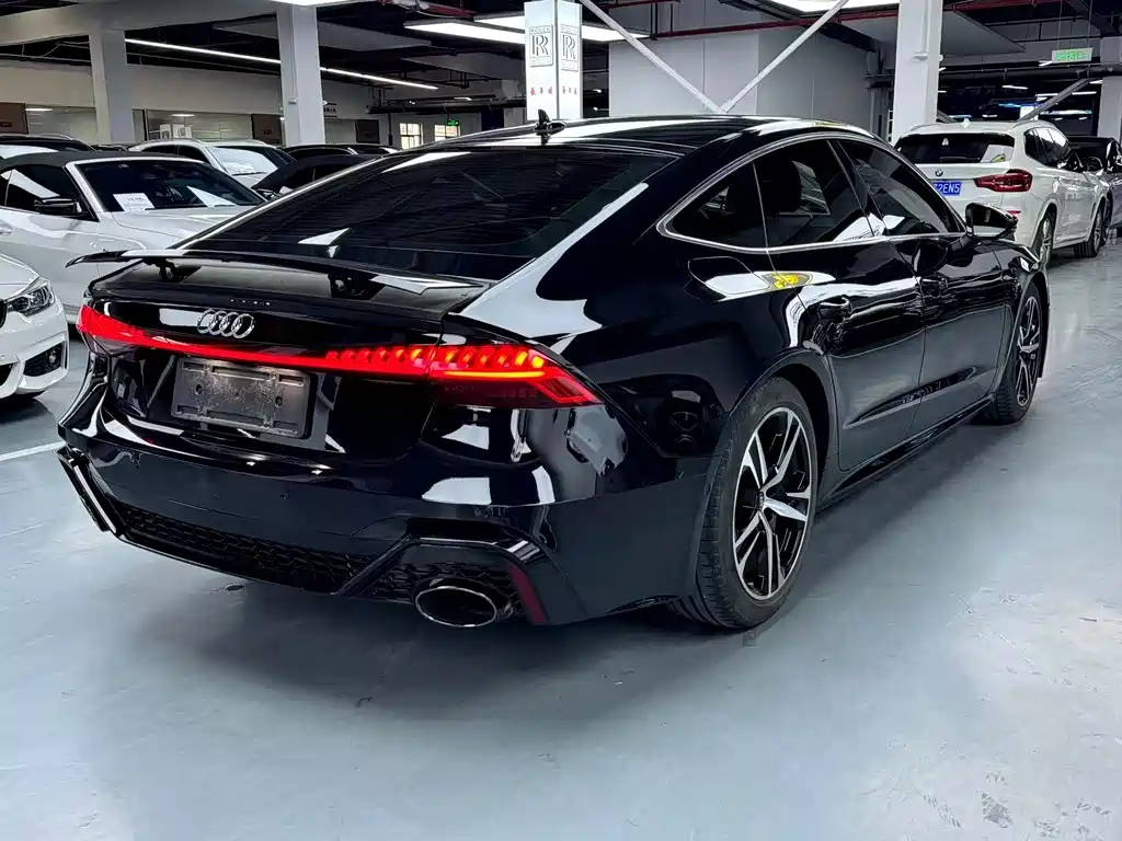 Audi A7 2021 — фото 11