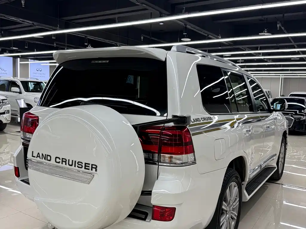 Toyota Land Cruiser 2019 — фото 5