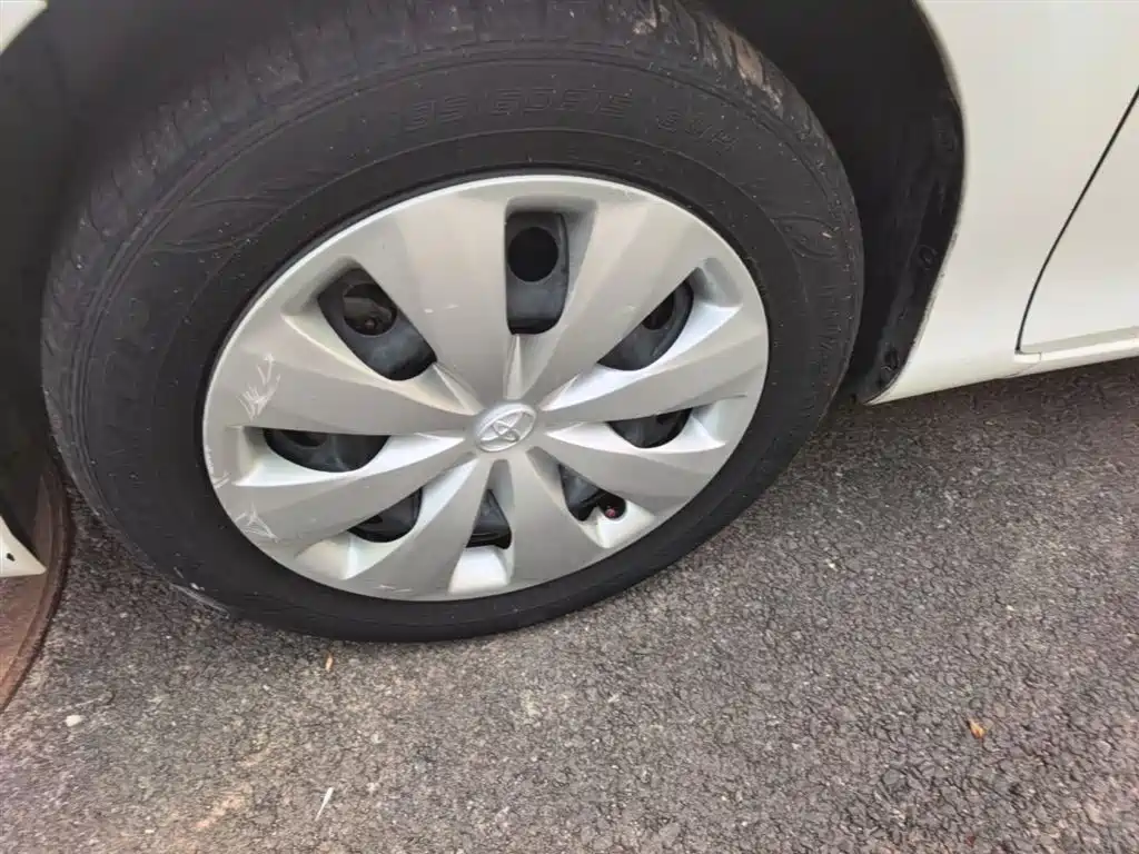 Toyota Yaris L 2018 — фото 23