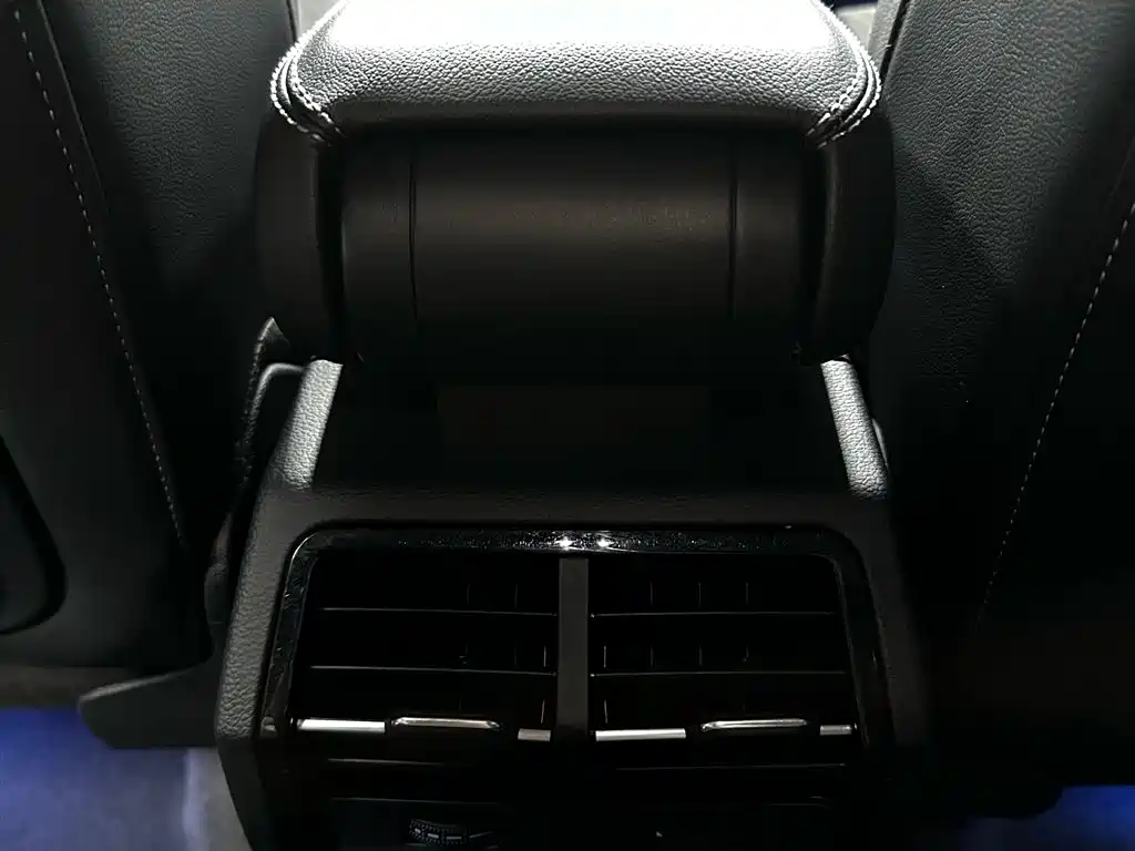 Audi Q3 2022 — фото 16