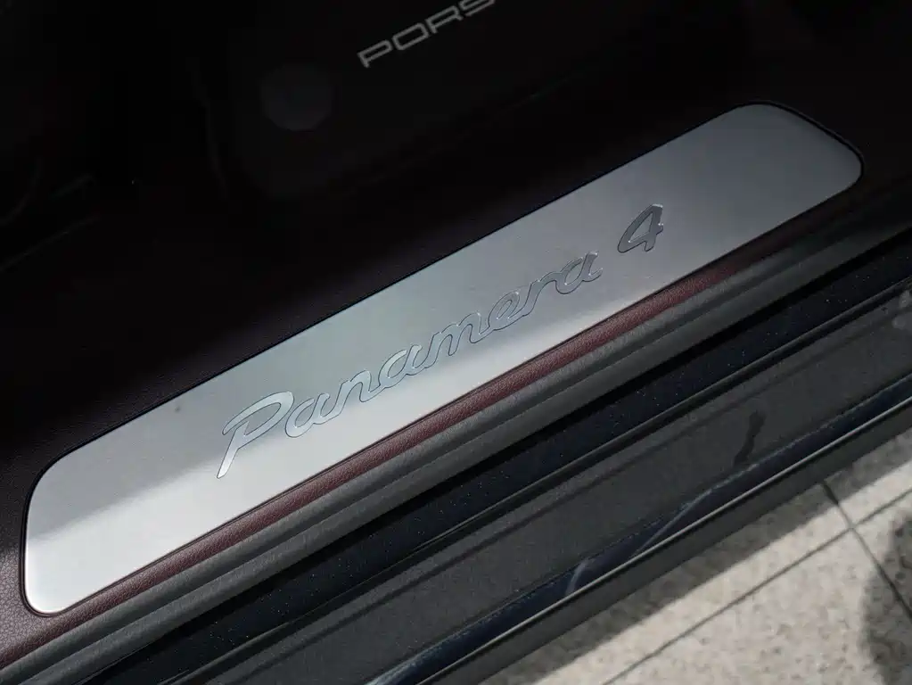 Porsche Panamera 2022