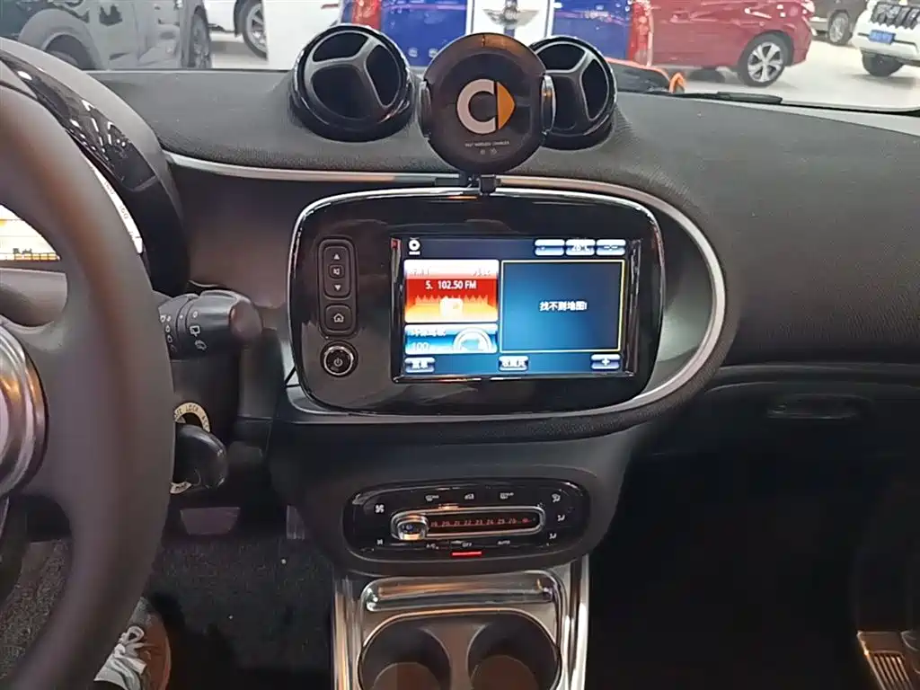 smart Fortwo 2017 — фото 13