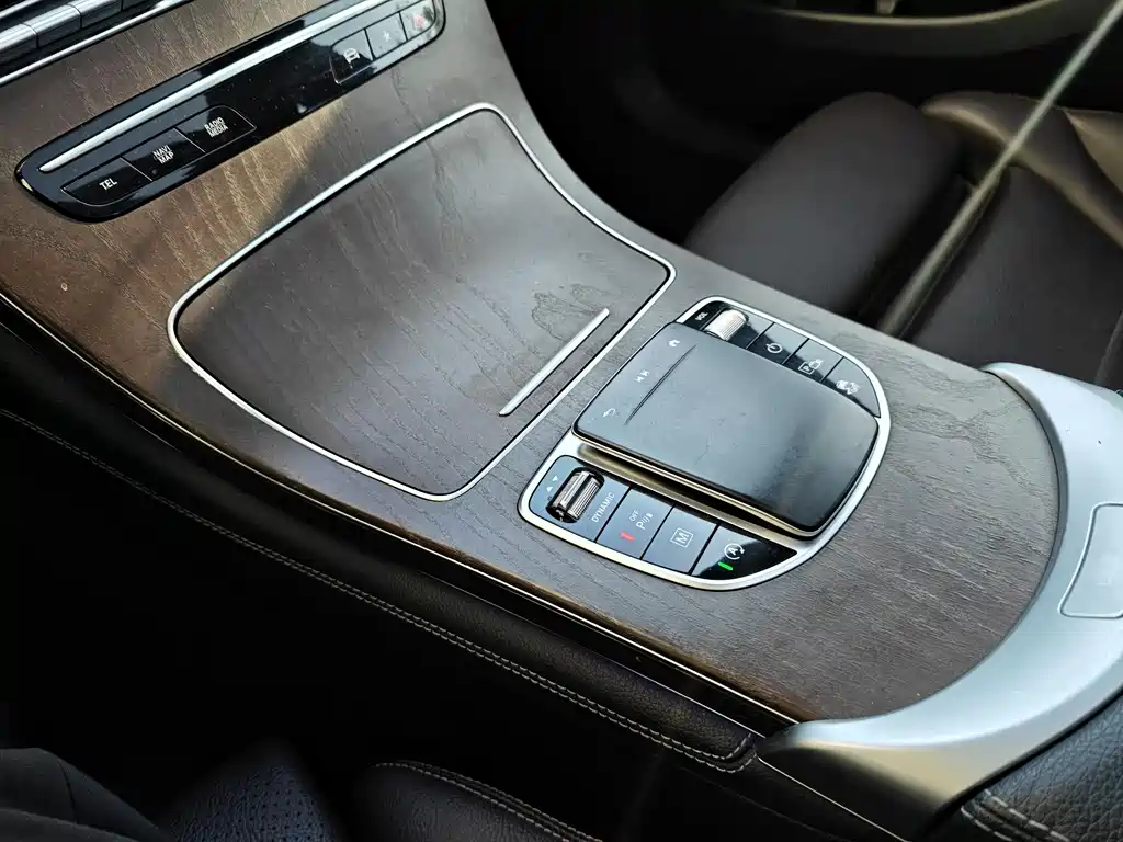Mercedes-Benz GLC 2020 — фото 18