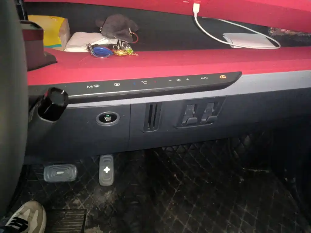 Baojun E200 2020