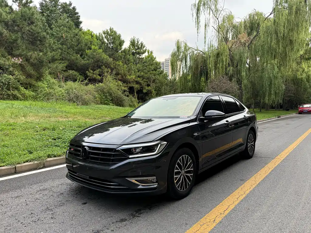 Volkswagen Sagitar 2021