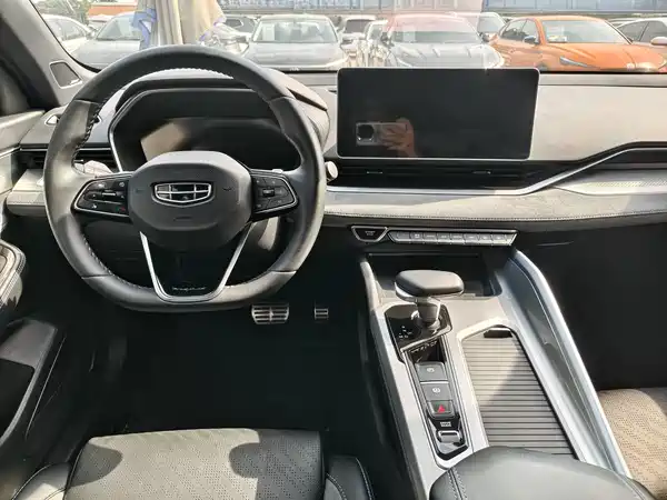 Geely Xingrui 2023