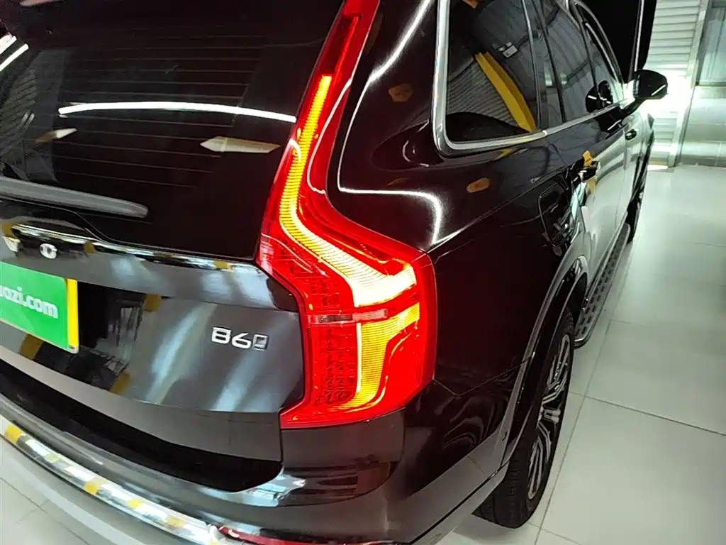 Volvo XC90 2021 — фото 8