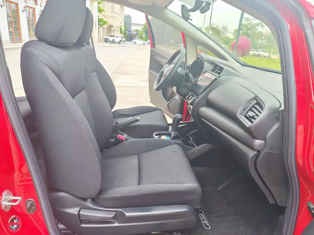 Honda Fit 2017 — фото 12