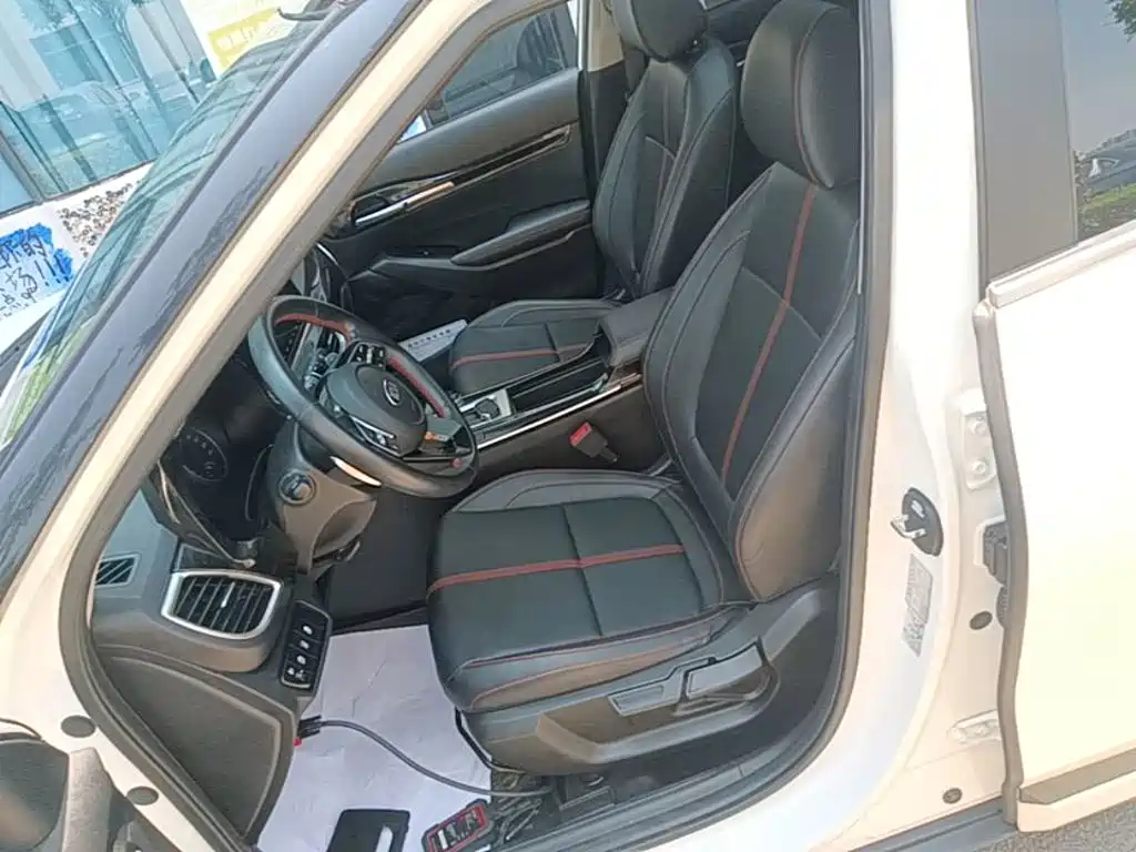 Kia KX3 2020 — фото 15