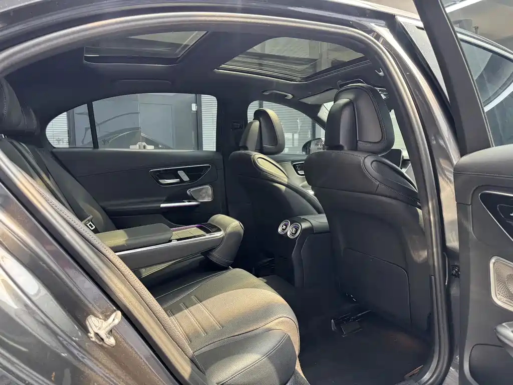 Mercedes-Benz C-Class 2022 — фото 14