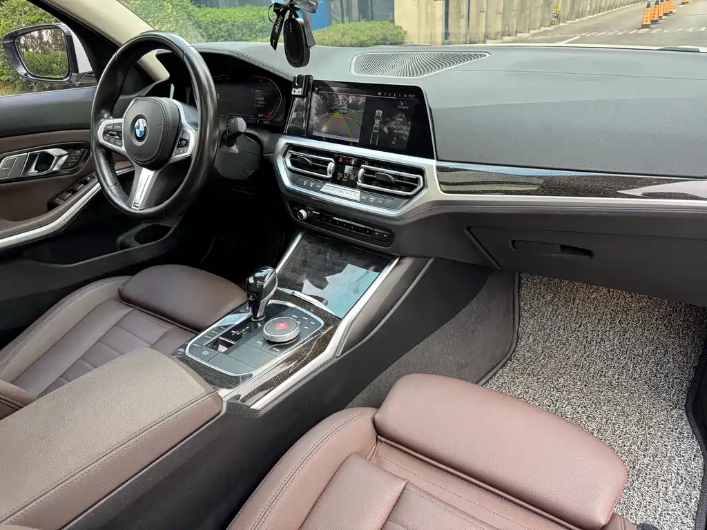 BMW 3 Series 2020