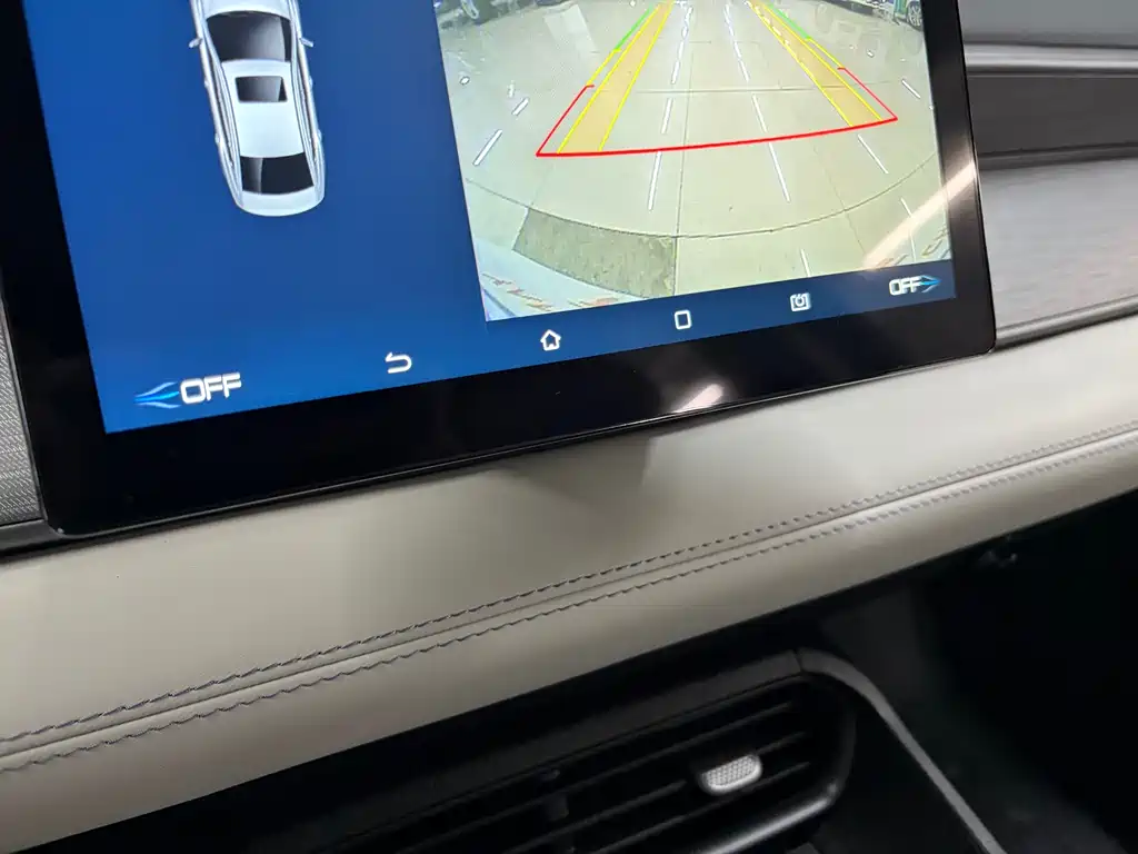 BYD Seal 05 DM-i 2025 — фото 18