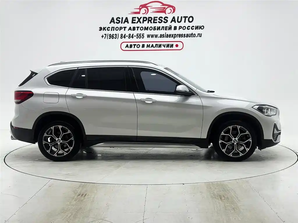 BMW X1 2021 — фото 9