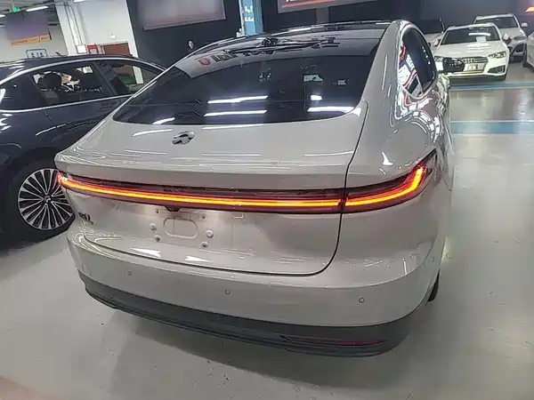 NIO ET7 2023