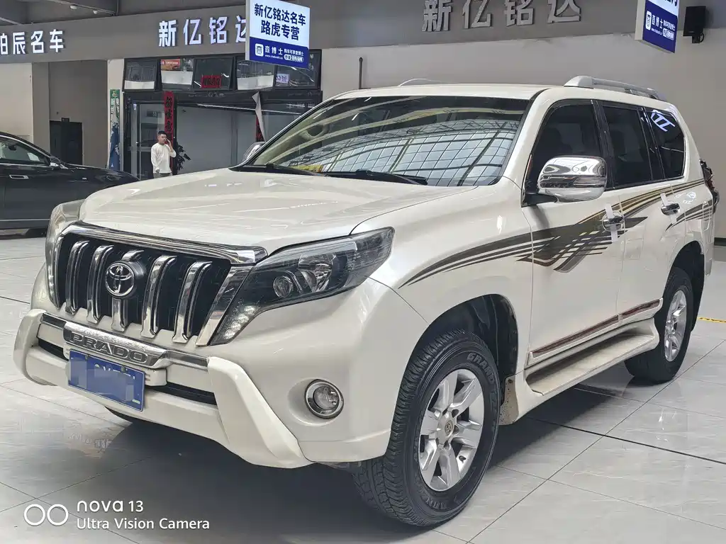 Toyota Prado 2018 — фото 1