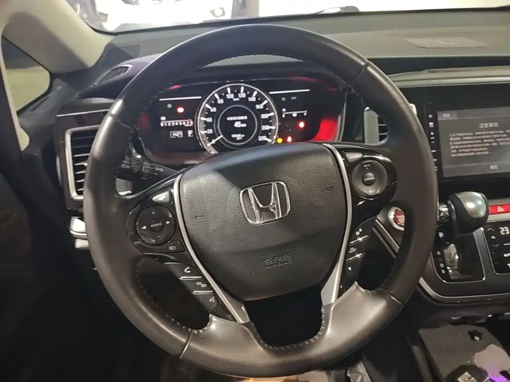 Honda Elysion 2018 — фото 11