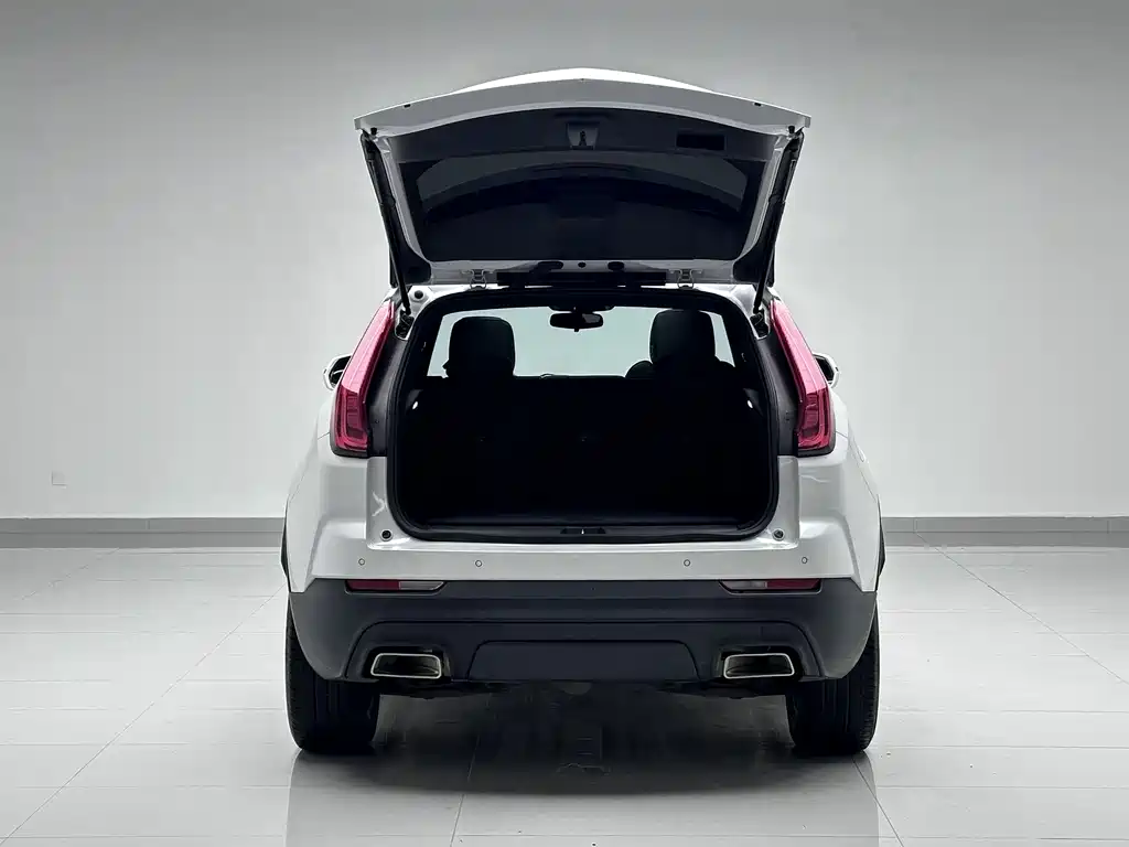 Cadillac XT4 2021 — фото 18