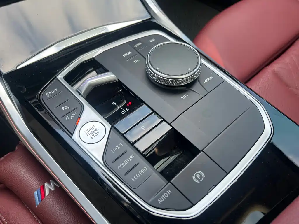 BMW 3 Series 2023 — фото 11