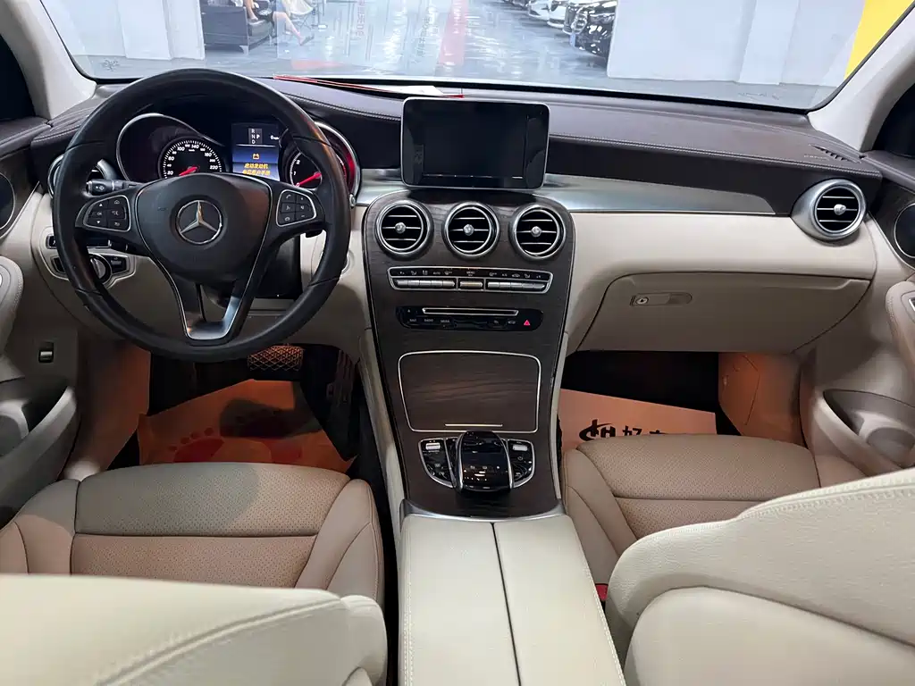 Mercedes-Benz GLC 2016