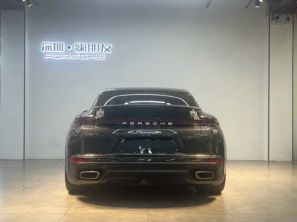 Porsche Panamera 2025
