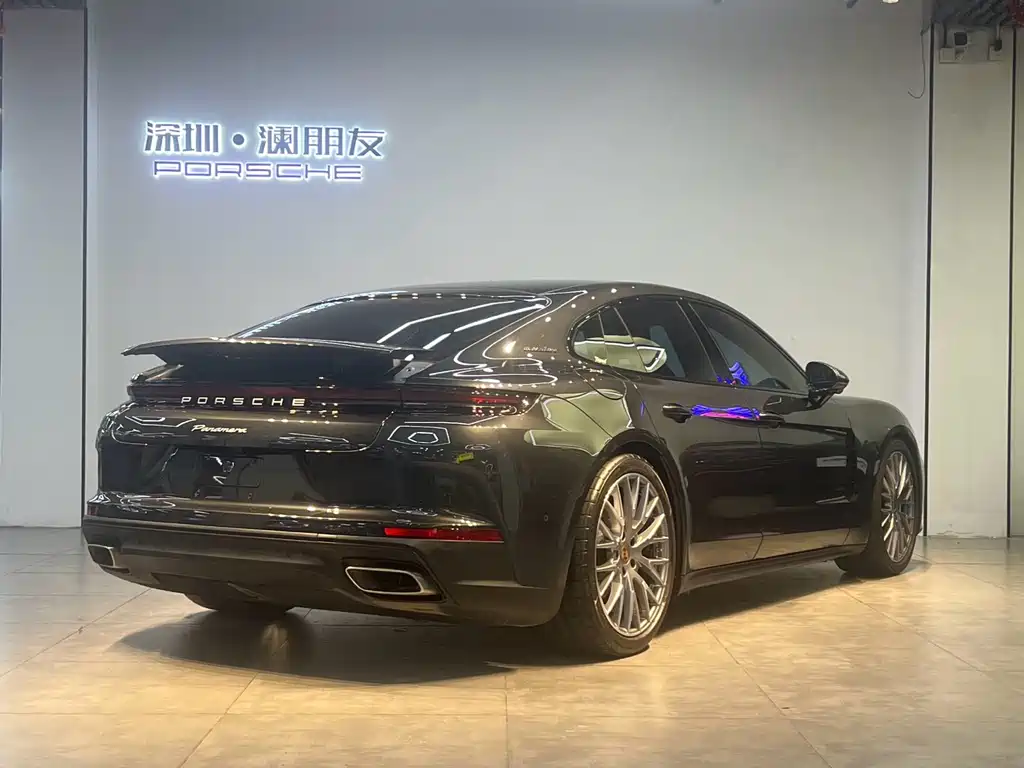 Porsche Panamera 2025
