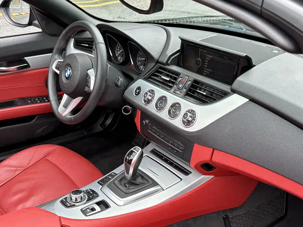 BMW Z4 2015 — фото 7