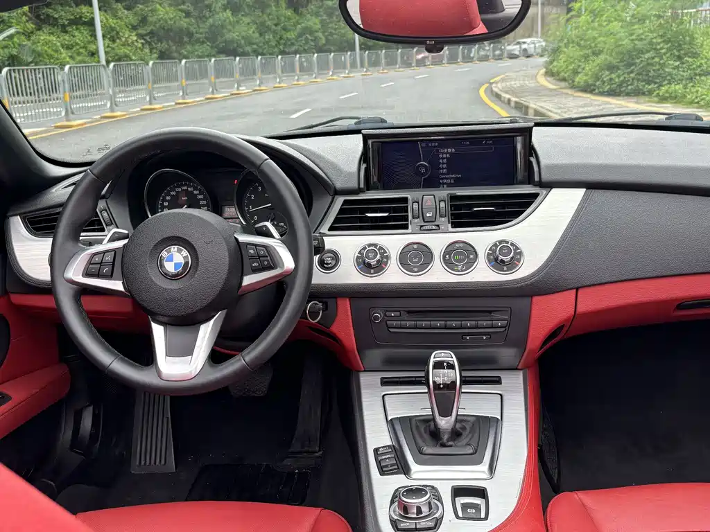 BMW Z4 2015 — фото 11