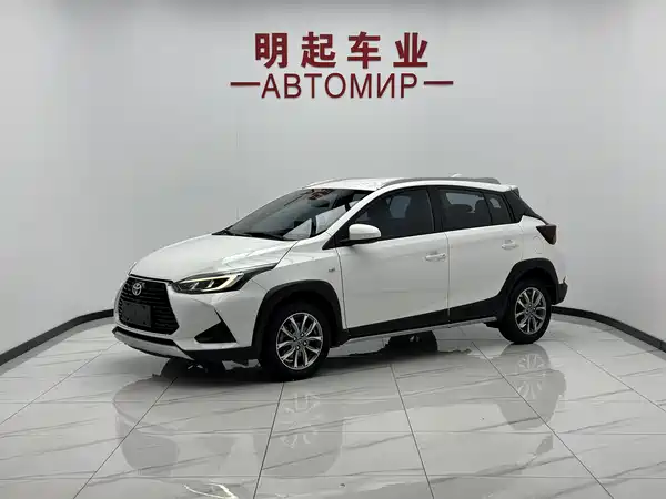 Toyota Yaris L 2022