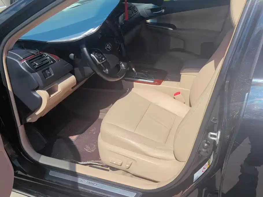 Toyota Camry 2012